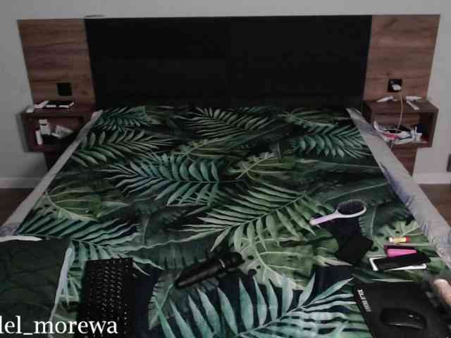 Adel_morewa webcam