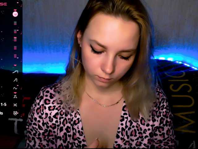 ORNELLAMUTTY live cam