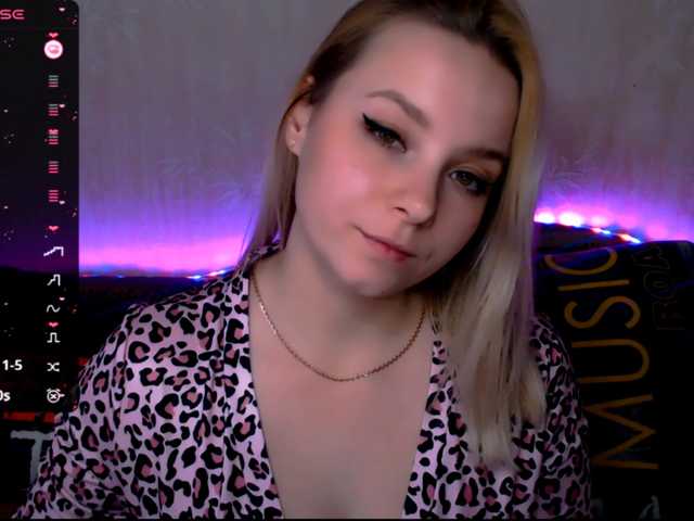 ORNELLAMUTTY's BongaCams show and profile