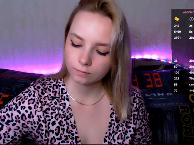 ORNELLAMUTTY live cam profile