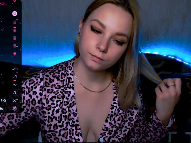 ORNELLAMUTTY's BongaCams show and profile