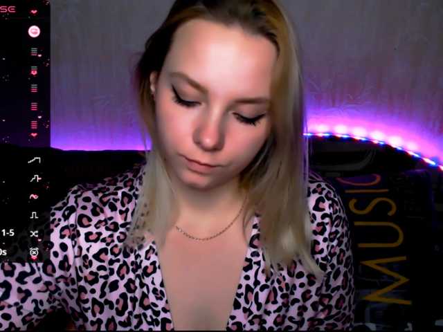 ORNELLAMUTTY's BongaCams show and profile