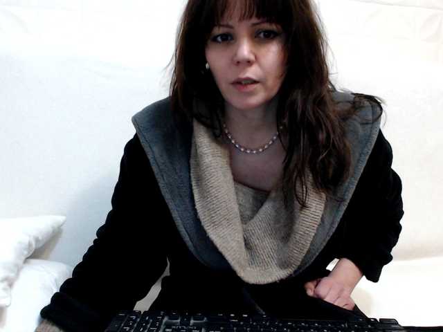 Nourbese's BongaCams show and profile