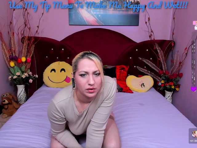 Sensualass77's BongaCams show and profile