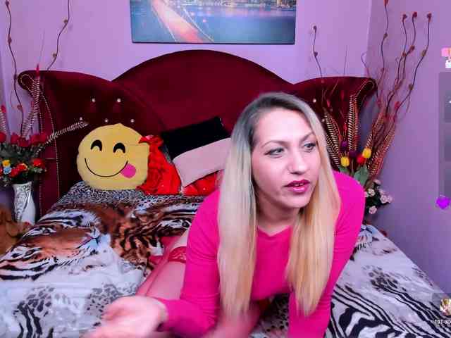 Sensualass77 webcam
