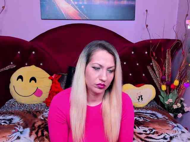 Sensualass77 webcam