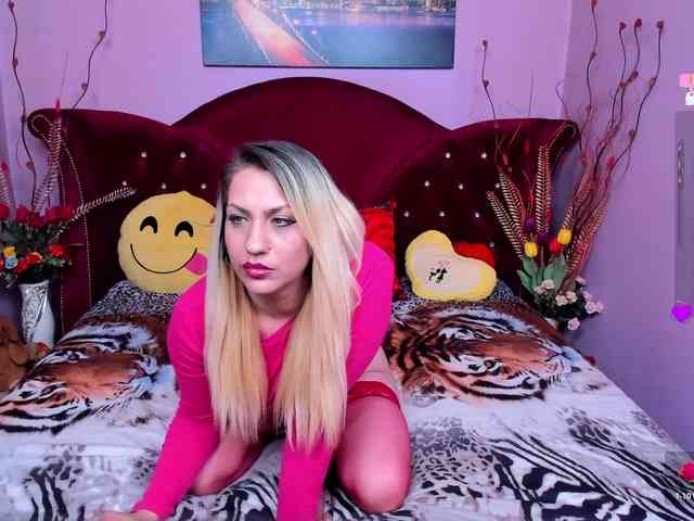 Sensualass77 webcam