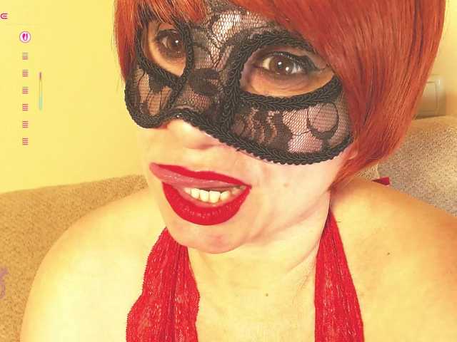 furbaFox's BongaCams show and profile