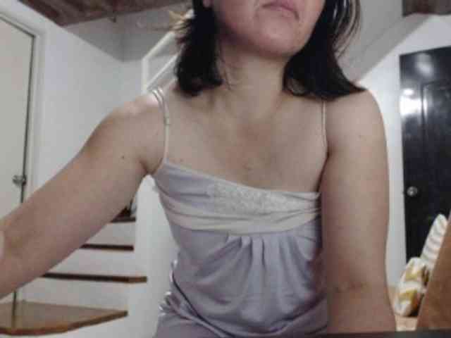 pussylips08 pussylips08