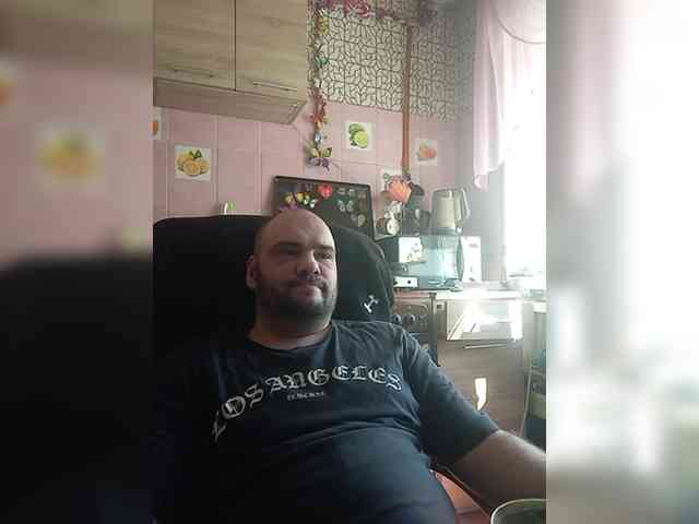 scuban87 Live Webcam on BongaCams