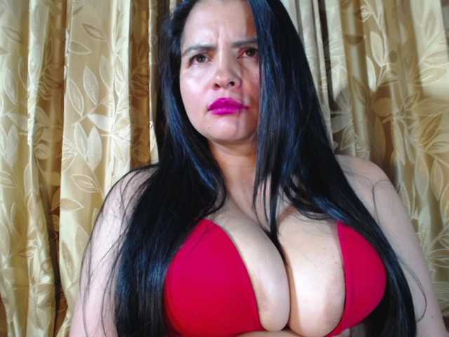 ComeFuckMe18's BongaCams show and profile