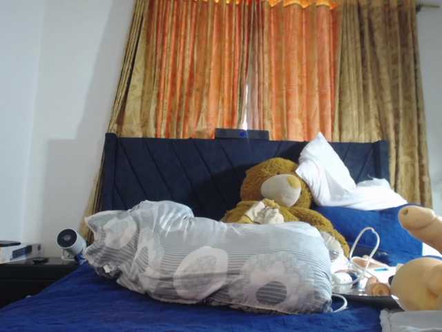 le modèle EnjoyXXXX est en webcam porno dans un show sur le site bongacams, il possède les tags suivants: Latino/Hispanic,Brunette,Shaved