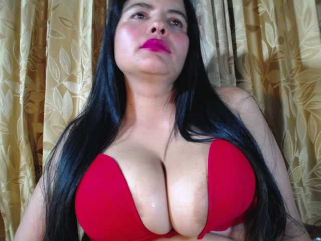 ComeFuckMe18's BongaCams show and profile