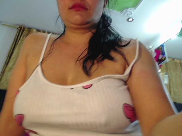 ComeFuckMe18 Live Cam on BongaCams