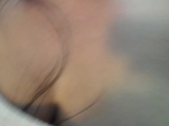 ComeFuckMe18's BongaCams show and profile