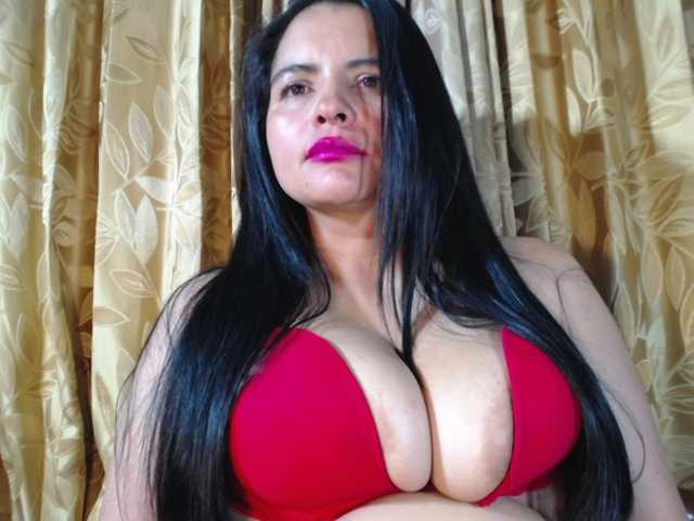 ComeFuckMe18's BongaCams show and profile