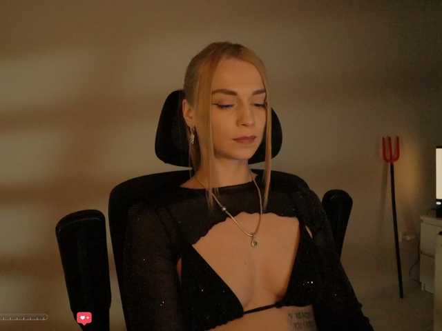  BlackMonro chat room