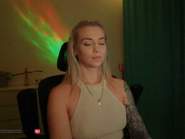  BlackMonro chat room