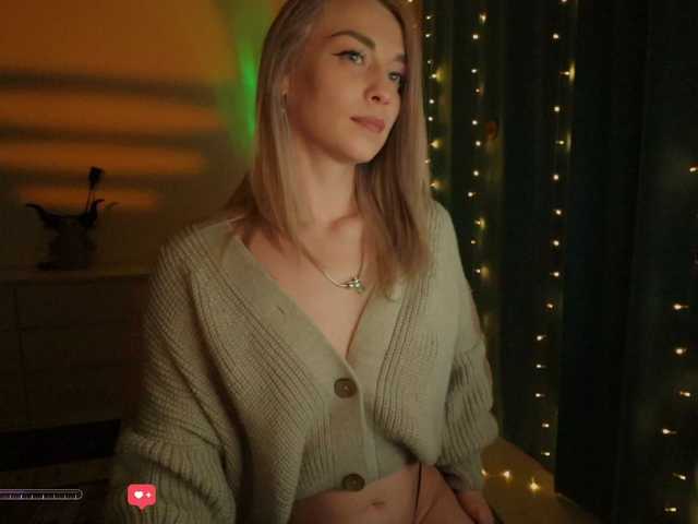 BlackMonro's BongaCams show and profile