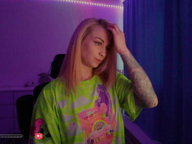 BlackMonro's BongaCams show and profile