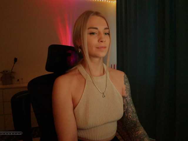 BlackMonro's BongaCams profile