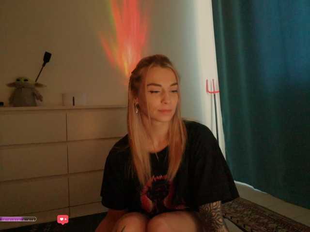 BlackMonro's BongaCams show and profile