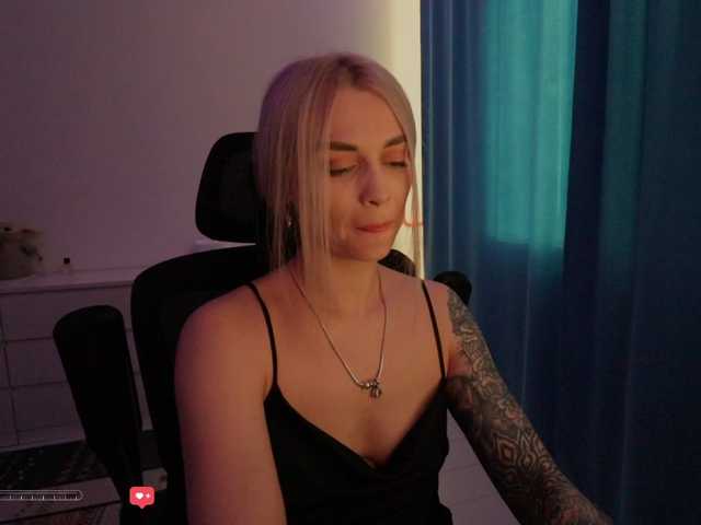 blackmonro cam belle