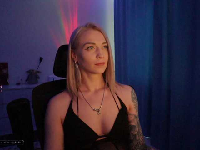 BlackMonro's BongaCams profile