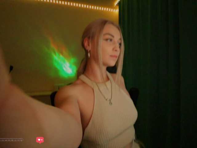 BlackMonro's BongaCams show and profile