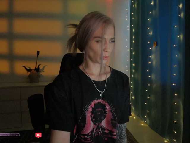 BlackMonro's BongaCams show and profile