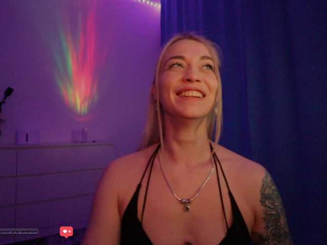 BlackMonro's BongaCams show and profile