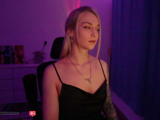 BlackMonro's BongaCams show and profile