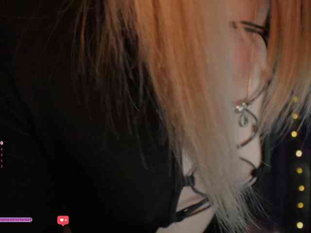 BlackMonro Live Webcam on BongaCams