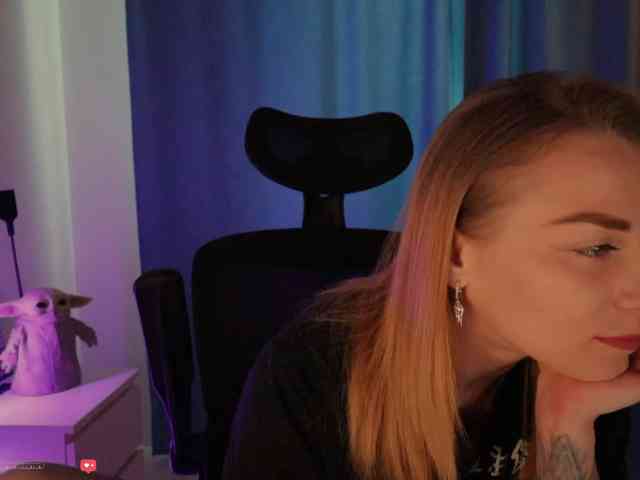 DigitalAlexa webcam