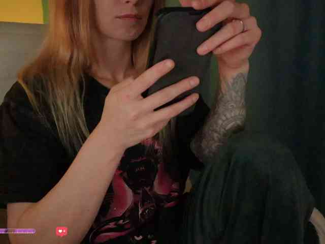 BlackMonro Live Webcam on BongaCams