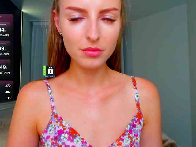 PinkPanterka webcam