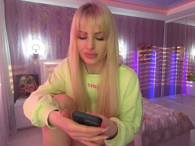 MirandaQueen from BongaCams is Freechat