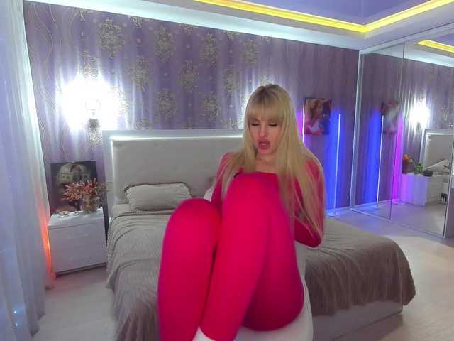 MirandaQueen's BongaCams show and profile