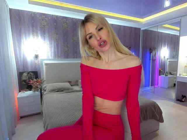 MirandaQueen MirandaQueen