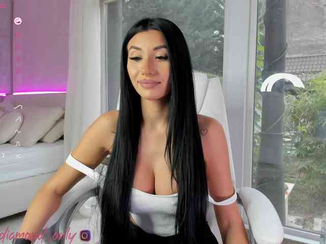 Miss__Diamond webcam