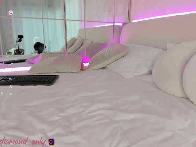 Miss__Diamond webcam