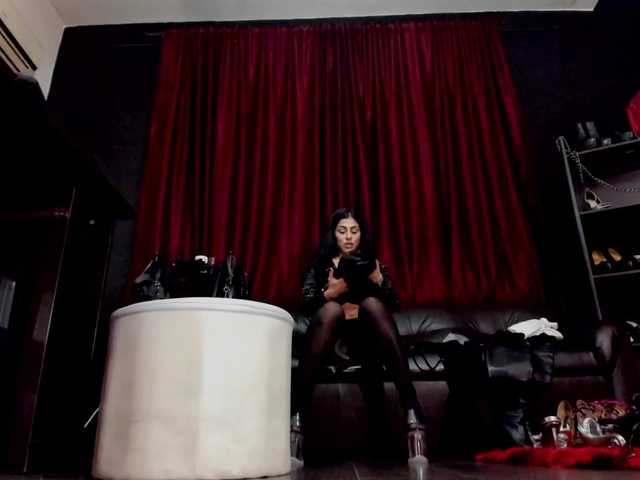 puffyllove's BongaCams show and profile