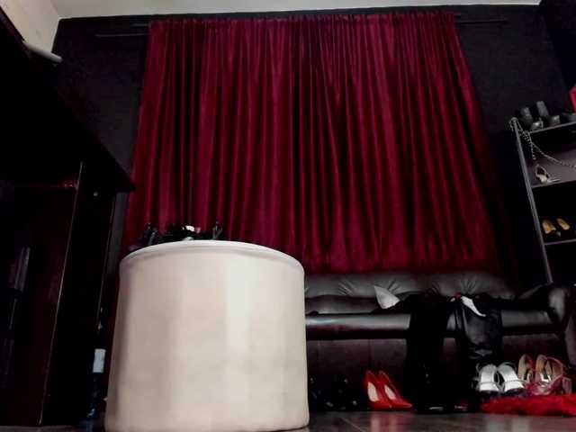 puffyllove's BongaCams show and profile