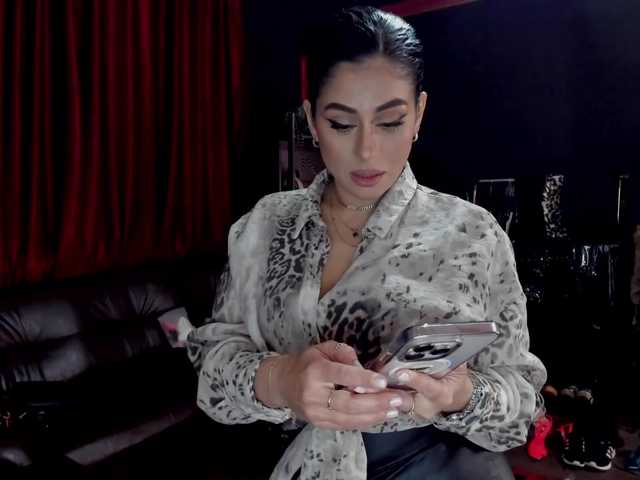 puffyllove's BongaCams show and profile