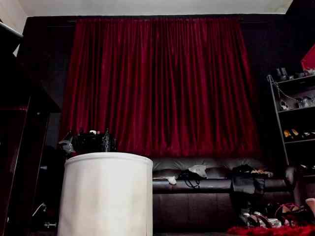 MissPuffyllove webcam