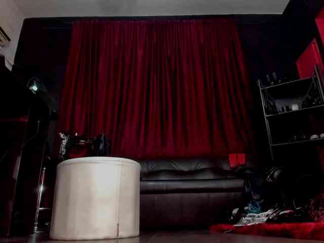 MissPuffyllove webcam