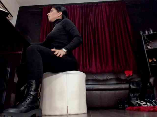 MissPuffyllove webcam