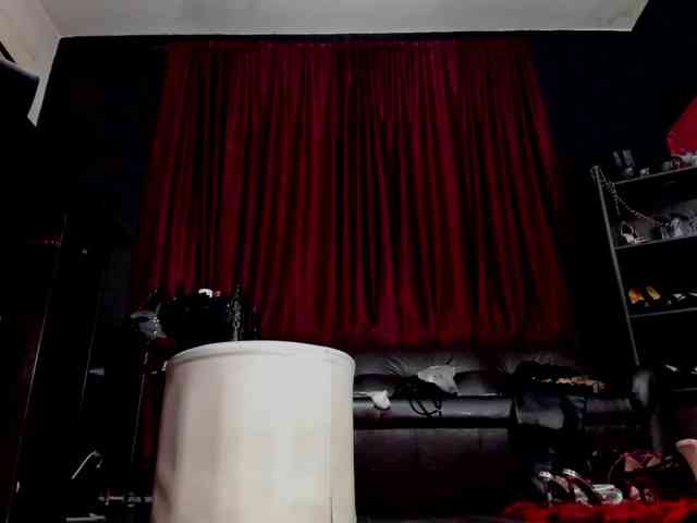 MissPuffyllove webcam