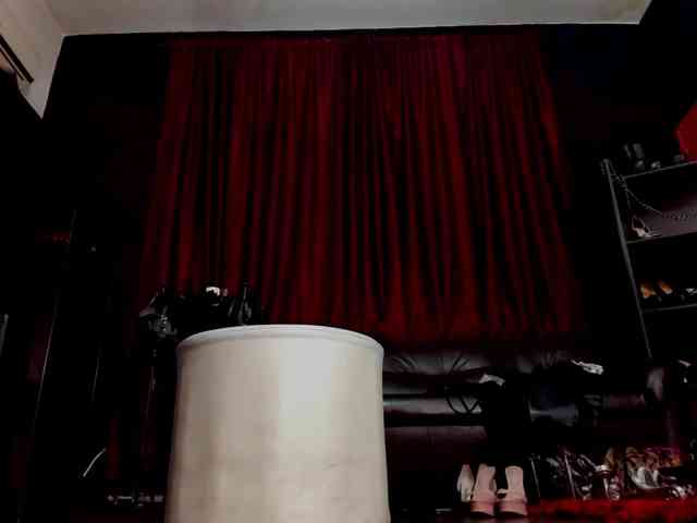 MissPuffyllove webcam