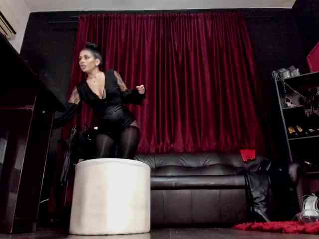 MissPuffyllove webcam